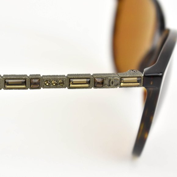 CHANEL "Bijou Cat Eye": Tortoise Brown & "CC" Logo, Polarized Sunglasses (yu) - Picture 6 of 7